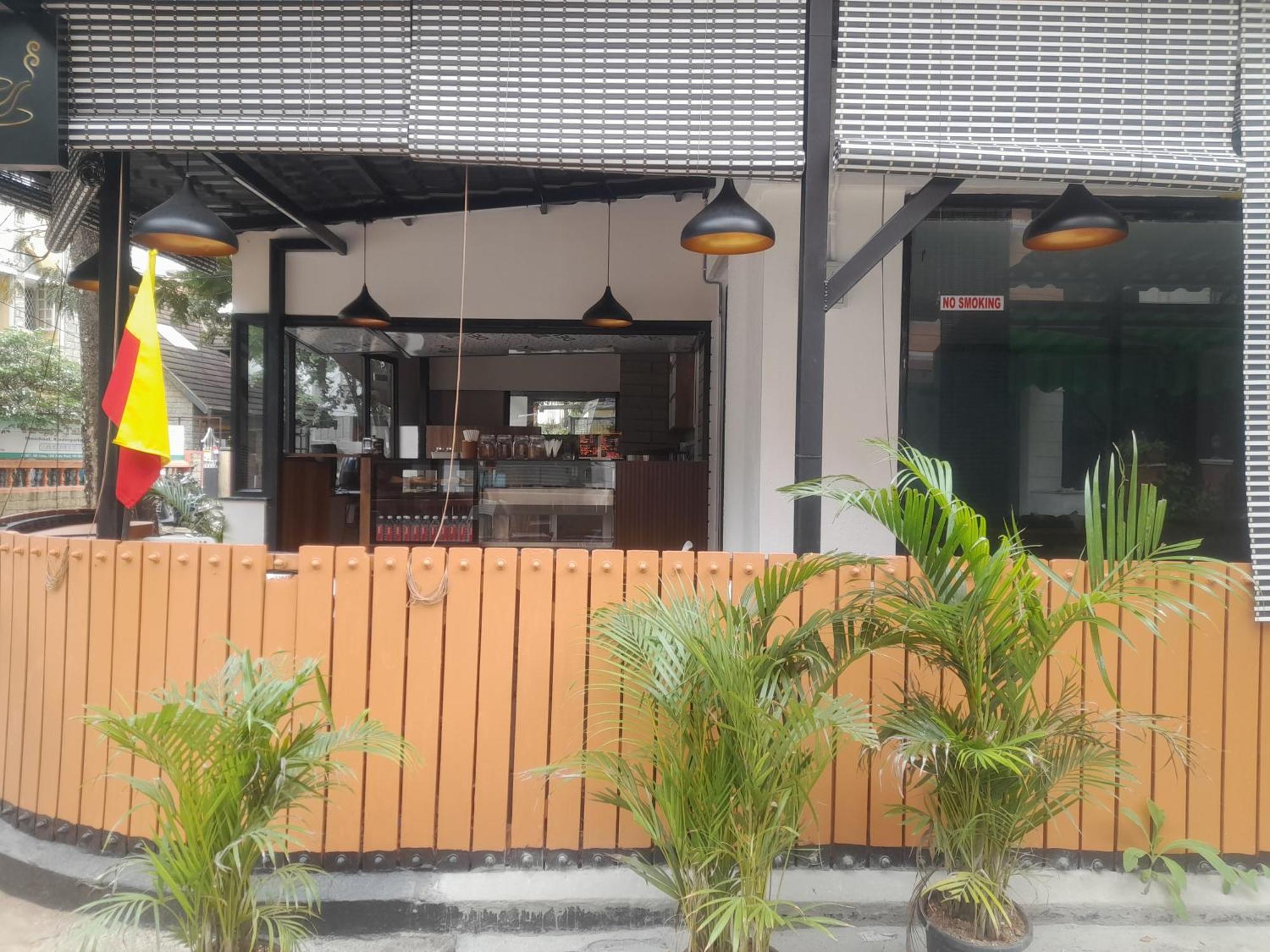 Hotel Prestige Inn Bangalore Eksteriør bilde