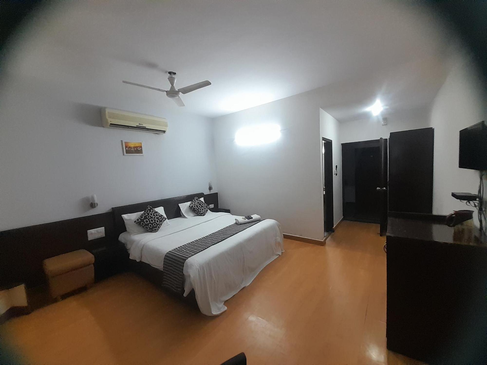 Hotel Prestige Inn Bangalore Eksteriør bilde