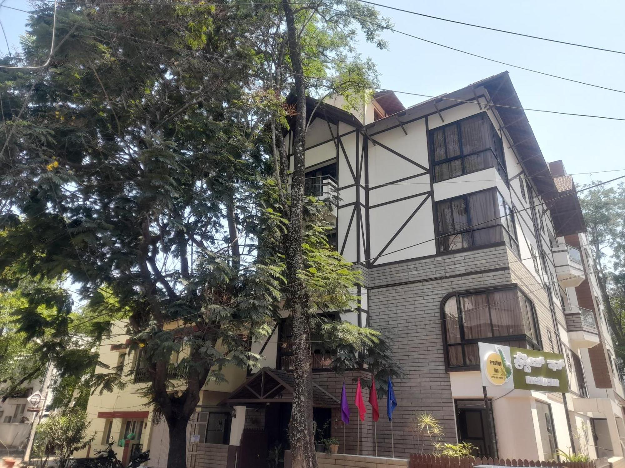 Hotel Prestige Inn Bangalore Eksteriør bilde