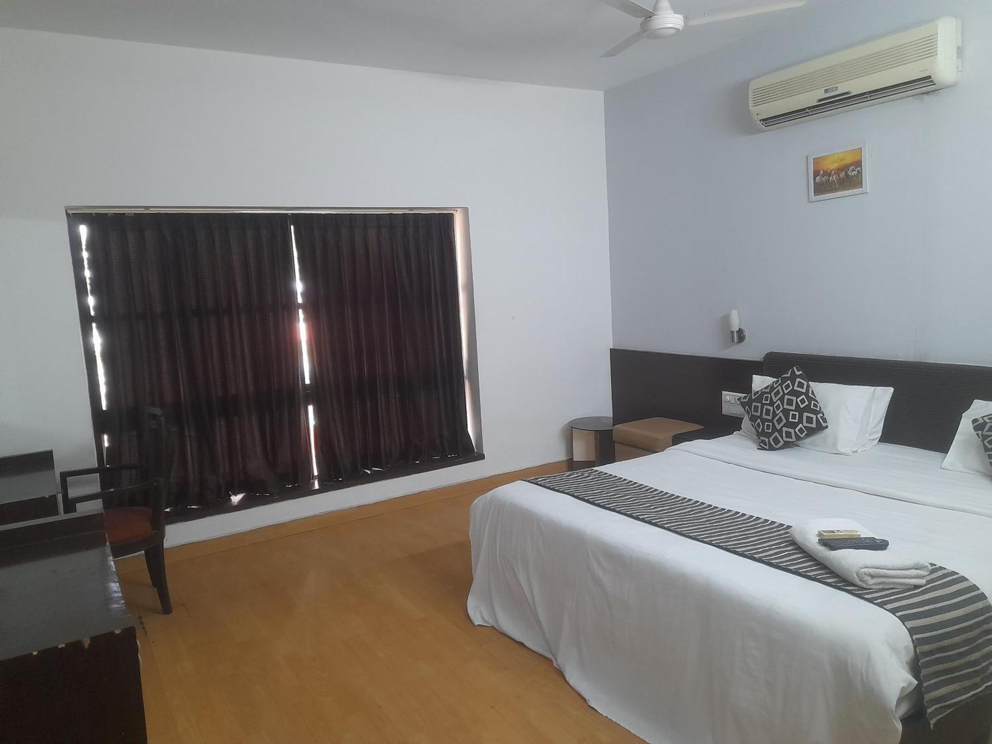 Hotel Prestige Inn Bangalore Eksteriør bilde